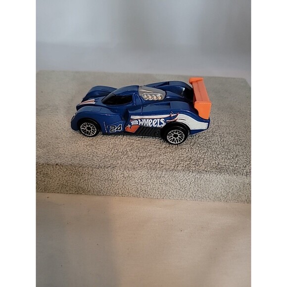 Hot Wheels 2017 Blue Race Car Made for McDonald's Happy Meal Toy #24 Pull Back - Picture 1 of 16